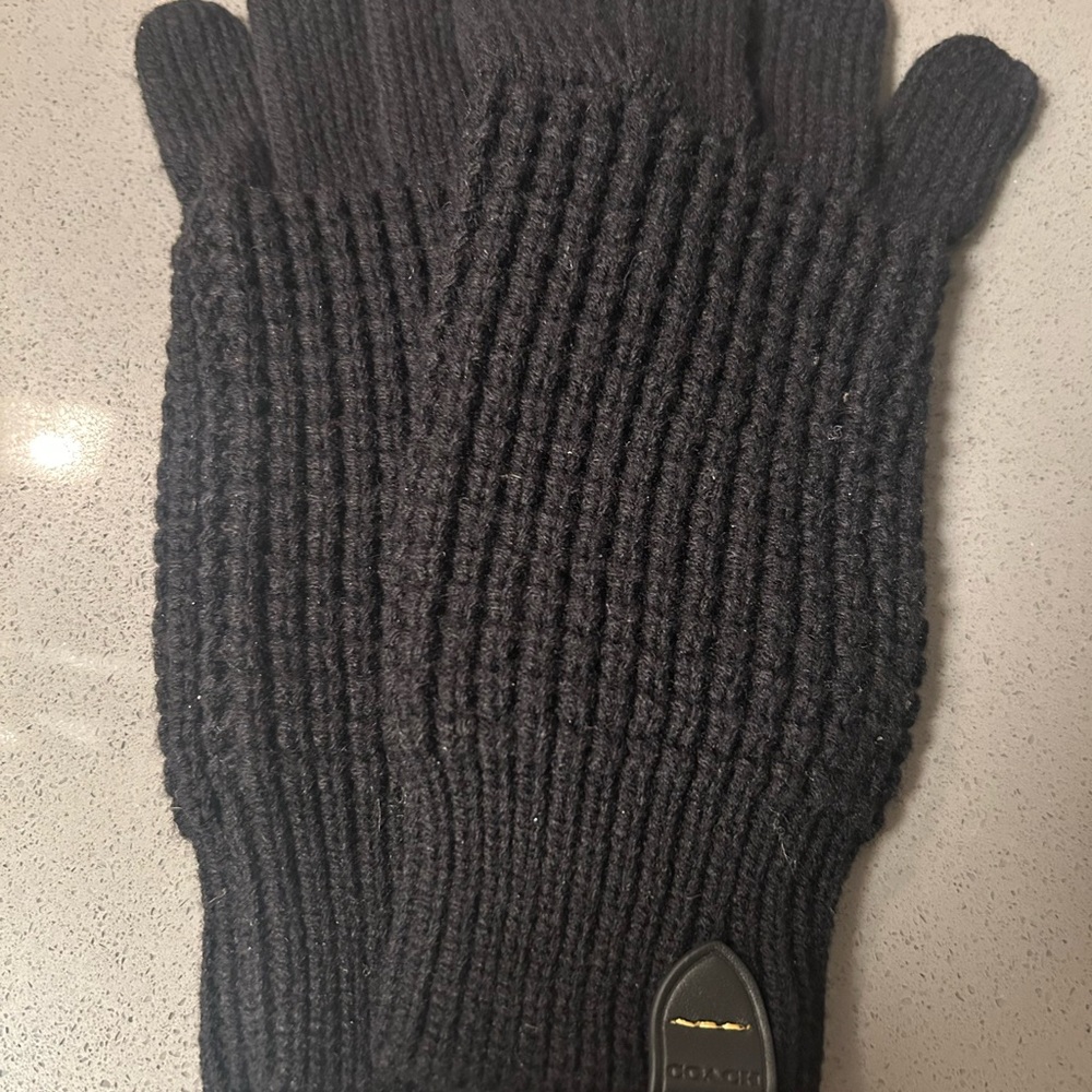 Coach Black Ribbed Knit Gloves